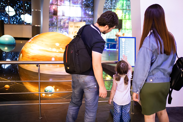 Science Museums Matter! Qualitative Study on Factors Fostering Scientific Interest